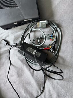 2x Xbox 360 - 17