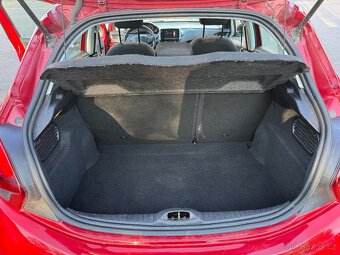 Peugeot 208 1.6HDi • 72kw • 4/2017 • 1.Majitel • ČR NOVÉ - 17