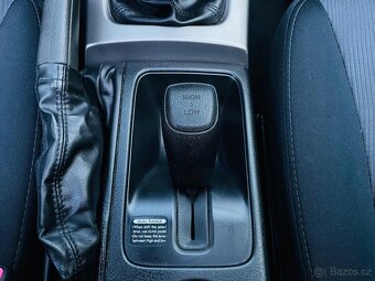 Subaru Forester 2.0i 4x4 MANUÁL VÝHŘEV SENZORY TAŽNÉ SERVISK - 17