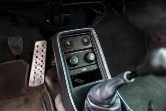 Porsche 911 Carrera 3.2 - 17