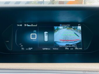 Citroën Grand C4 Picasso 2.0HDi AUT NAVIG LED 7 MÍST KAMERA - 17
