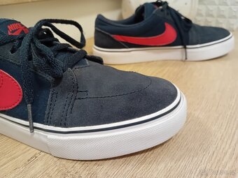 Nike tenisky vel. 36 kožené unisex - 17