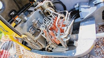 Pásový bagr Wacker Neuson ET145 + příslušenství - 17