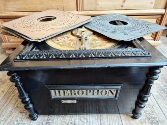 Starožitný hrací stroj, flašinet HEROPHON, 1900 - 17