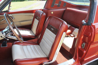 1966 Ford Mustang Fastback 289 V8, manuál, perfektní stav - 17