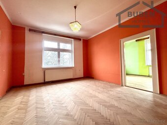 Atypický byt 3+1 (82 m2) se zahradou a kolnou  - Tachov, ul. - 17