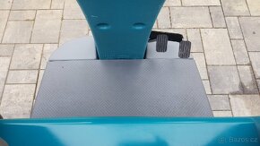 Podlahový mycí stroj Tennant T7+ - 17