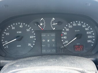 Renault Clio 1.2 55Kw Benzín - 17