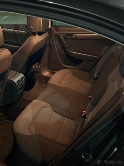 Auto Volkswagen passat B7 - 17
