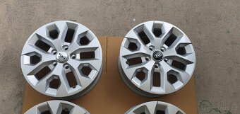 Dacia duster  renault honda toyota nissan 5x114,3 r16 - 17