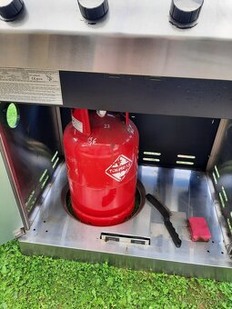 Prodám gril Charbroil 4hořákový - 17