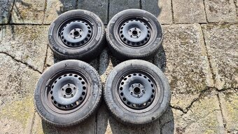 VW Golf 5  1,6 MPi - 17