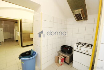 Pronájem obch. prostor 200m2, ulice Jirečkova, Praha 7 - Let - 17