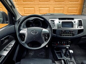 Toyota Hilux DC 3.0 I D-4D Sol A/T - 17