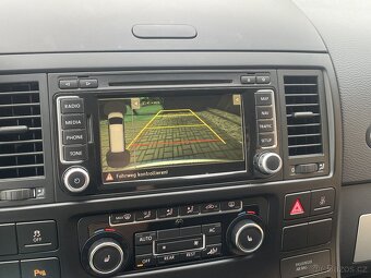 VW Multivan T5 103kw 2.0 TDI COMFORTLINE 2xšoupačky - 17
