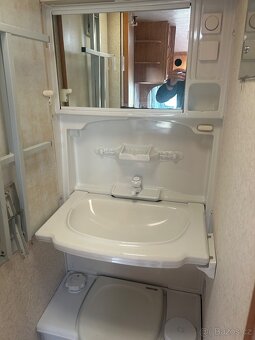 Prodám karavan Hylander design 410 - 17