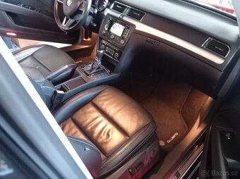 ŠKODA Superb 2 combi 2.0 TDI CR 103kW DSG NAVIGACE KRÁSNÝ. - 17