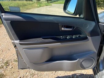 SUZUKI SX4 1.9 JTD 88kW 4x4 klimatizace ČR 1. majitel - 17