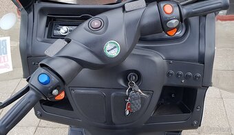 Italský skútr BENELLI ADIVA 150 r.v. 2003 - 17
