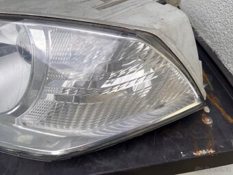 1Z1941015 B xenon Octavia II 2 - 17