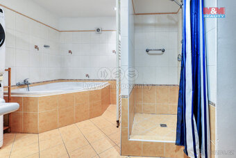 Prodej dvougeneračního rodinného domu, 140 m², Lojovice - 17