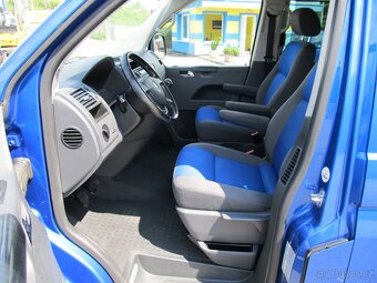 Volkswagen Caravelle 2.5 TDI 7 míst 4 x 4 - 17