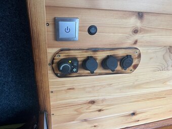 Obytný Mercedes-Benz Sprinter 210 - 17