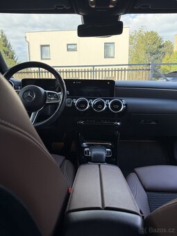 Mercedes-Benz A180 - 17