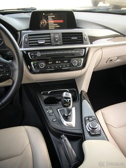 BMW Řada 3, 330d 190kW xDrive LuxuryLine - 17