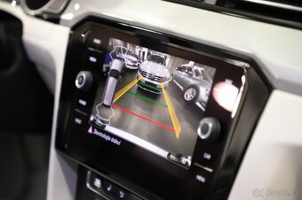 VW Passat GTE Variant 1.4 TSI 160kW DSG - záruka Autodraft - 17