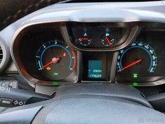 Chevrolet Orlando 2.0 Diesel, 7 míst, r.v. 11/2012 - 17