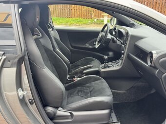 Toyota GR Yaris,manuál facelift DPH - 17