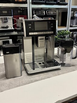 Kávovar DeLonghi PrimaDonna EXCLUSIVE ESAM6900.M - 17