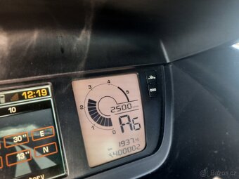 Citroen C4 Grand Picasso na náhradní díly - 17