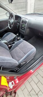 Toyota Avensis - 17