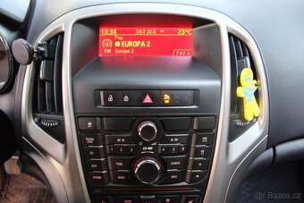Opel Astra J 1.7CDTI 2011 - 17