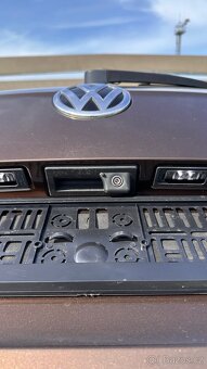 VW Touran 2.0tdi 7mist Full výbava Top stav Matrix - 17