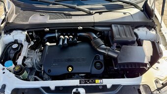Land Rover Freelander 2 //2.2 S TD4e//118kW//1MAJ//SERVIS// - 17