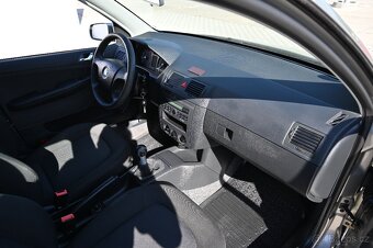 Škoda Fabia 1.4 16V 59KW Ambiente 5/2007 - 17