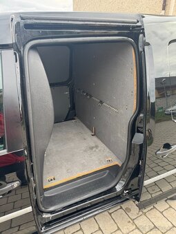 Volkswagen Caddy 2.0 TDi Maxi  KLIMA -NAVIGACE - 17