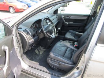 Honda CR-V 2.2 i-CDTi 4x4 ČR 1.maj - 17