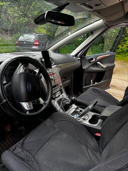 FORD S-Max - 17
