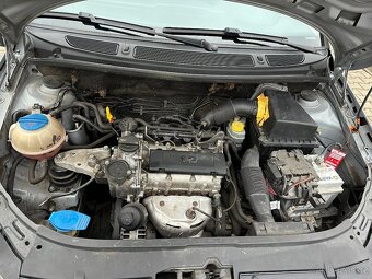 Škoda Roomster Praktik 1.2htp - 17