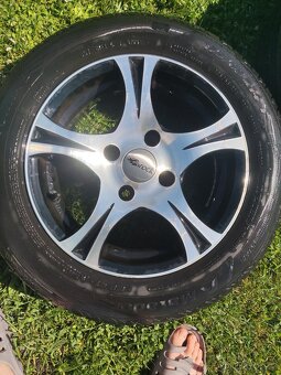 Peugeot 206 1.4 HDI + Pneu - 17
