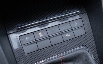 Škoda Octavia 3 Combi 2.0 TDI DPF RS - 17