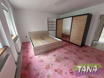Rodinný dům se zahradou v obci Siřejovice v blízkosti města  - 17