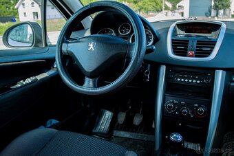 Peugeot 207 Legend - 17