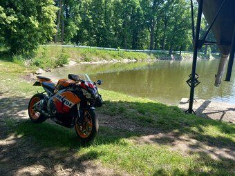 Honda CBR 1000RR REPSOL - 17