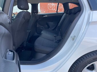 ✅Opel Astra K SportsTourer 1.5 CDTi 77kw | ++REZERVACE++ - 17