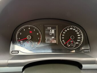 VW Touran II, rok 2015, benzín, 142.855 km, nová STK - 17